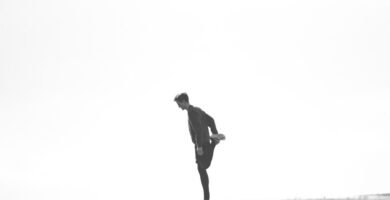 Runner stretching their leg